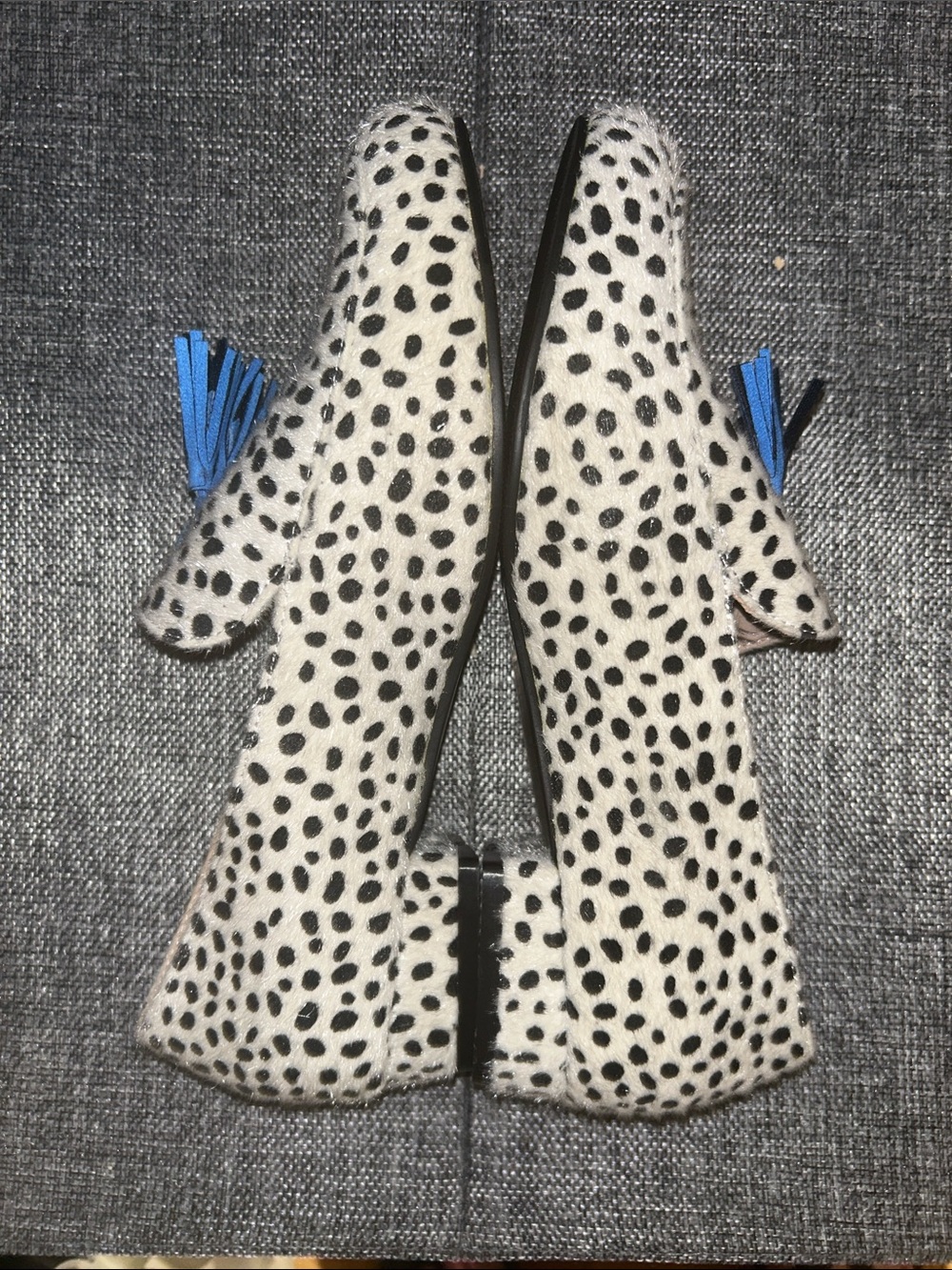 NEW-Women’s Dalmatian Print Loafers with Blue Tassel - Picture 5 of 8